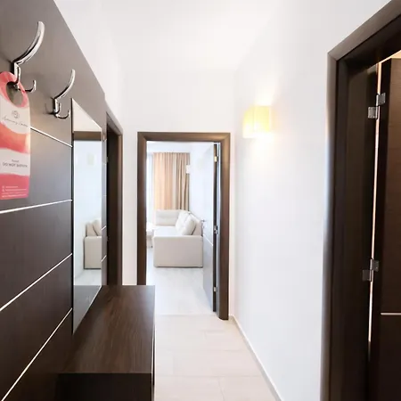 Harmony Suites-2 Private 404 Apartment *