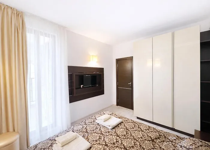 Harmony Suites-2 Private 404 Apartment *