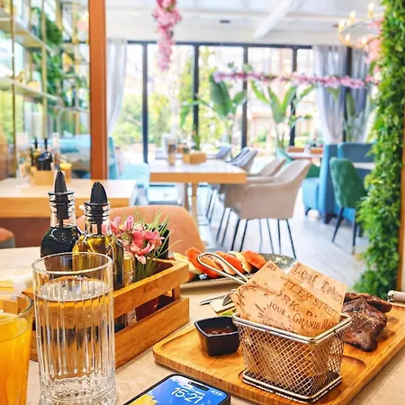 Апартамент Harmony Suites-2 Private 404